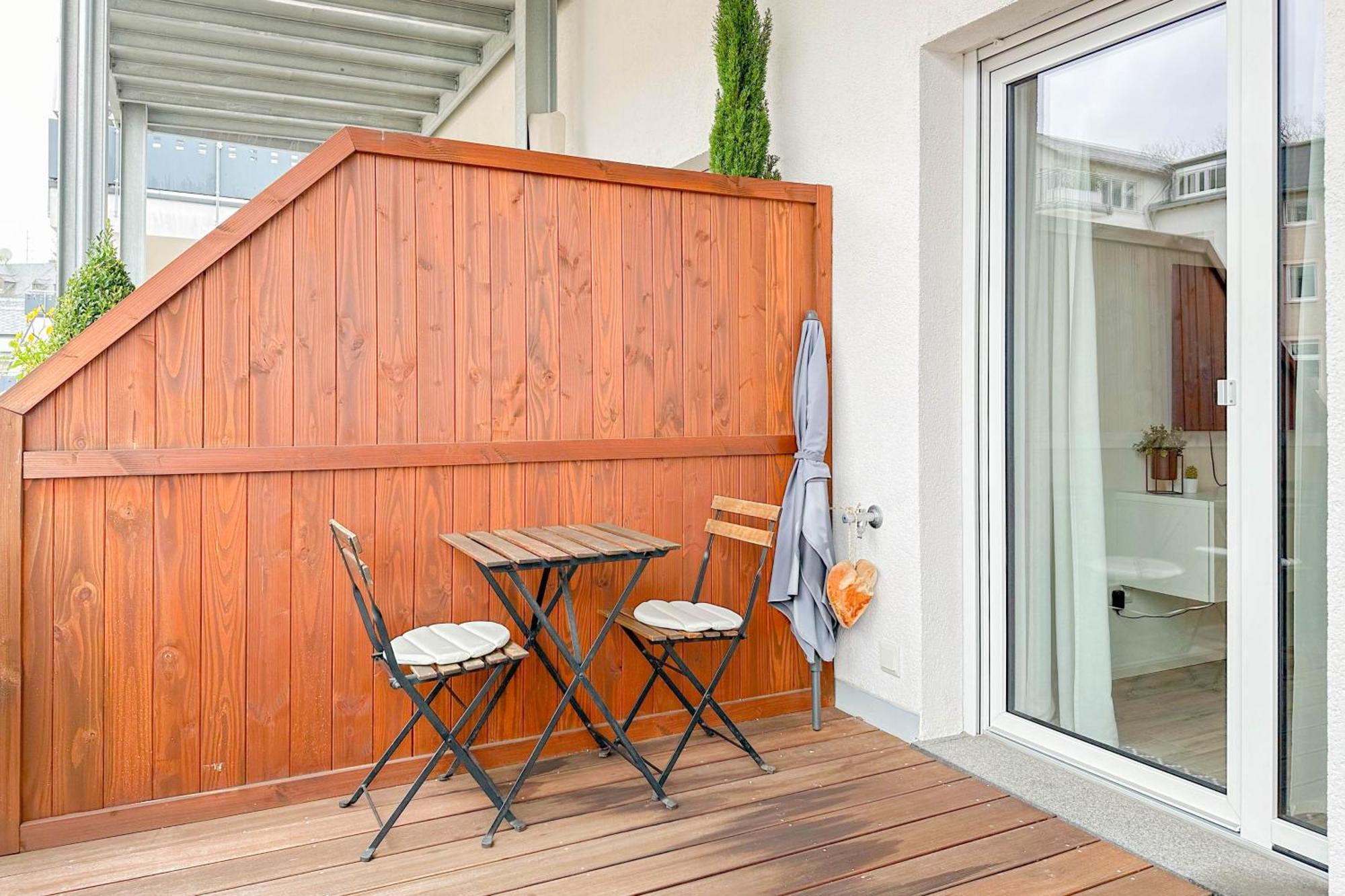 Modernes Trierer Cityloft Mit Grossem Balkon Exteriér fotografie