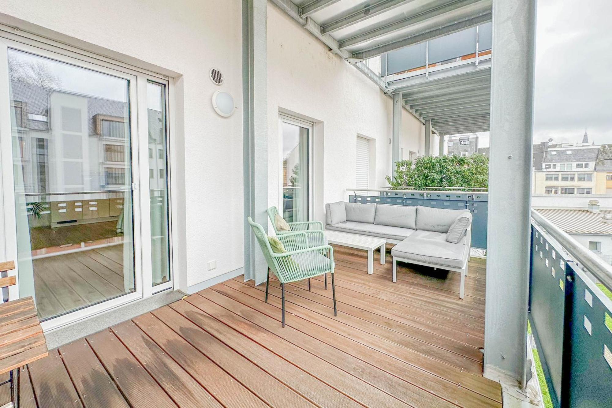 Modernes Trierer Cityloft Mit Grossem Balkon Exteriér fotografie